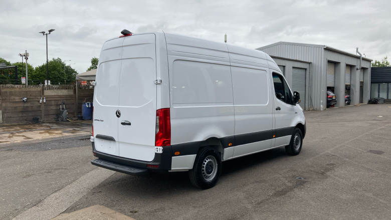 Mercedes-Benz Sprinter E314 L2 Electric Rwd 100kW 81kWh Pro Van Auto